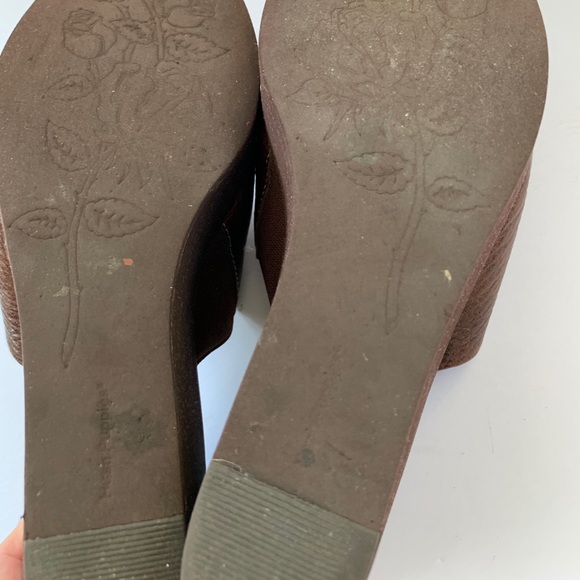 HushPuppies brown soft real leather platform wedges sandals turqoise stones US 9 - Picture 8 of 8